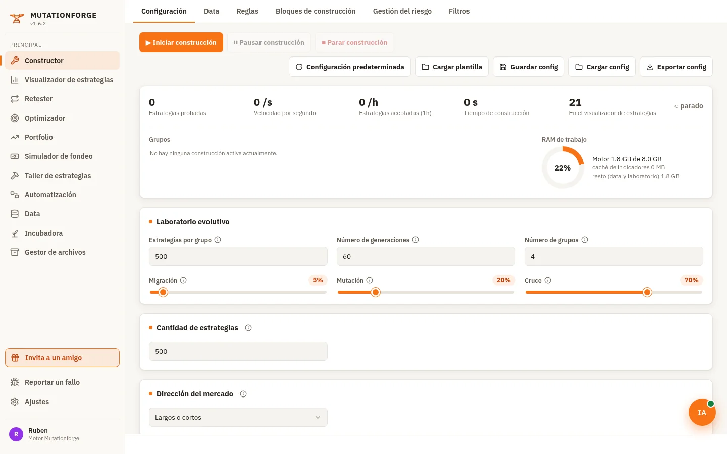 Mutationforge recién abierto en el Constructor, con el menú lateral, las pestañas arriba y la burbuja del Maestro abajo a la derecha